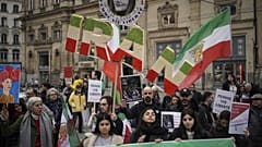 Az iráni ellenzék melletti demonstráció Lyonban