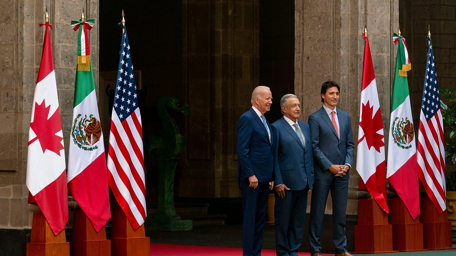 El presidente Joe Biden, el presidente mexicano Andrés Manuel López Obrador y el primer ministro canadiense Justin Trudeau, Ciudad de México, México, 10/1/2023