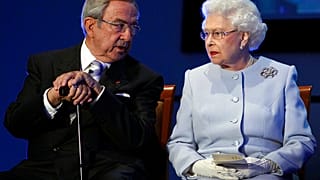 2.Konstantinos ve İngiltere Kraliçesi 2. Elizabeth