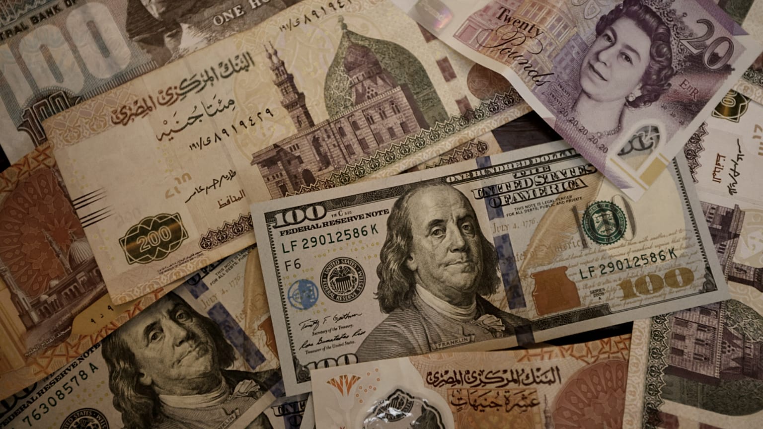 ارتفاع كبير في سعر الدولار أمام الجنيه