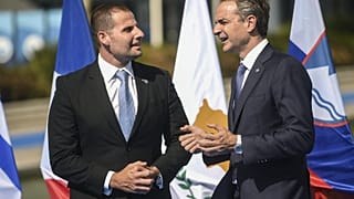 Yunanistan Başbakanı Miçotakis (sağda) ve Malta Başbakanı Abela