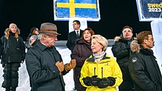 Il re di Svezia e Ursula von der Leyen parlano prima di una cena all'Ice Hotel di Jukkasjärvi