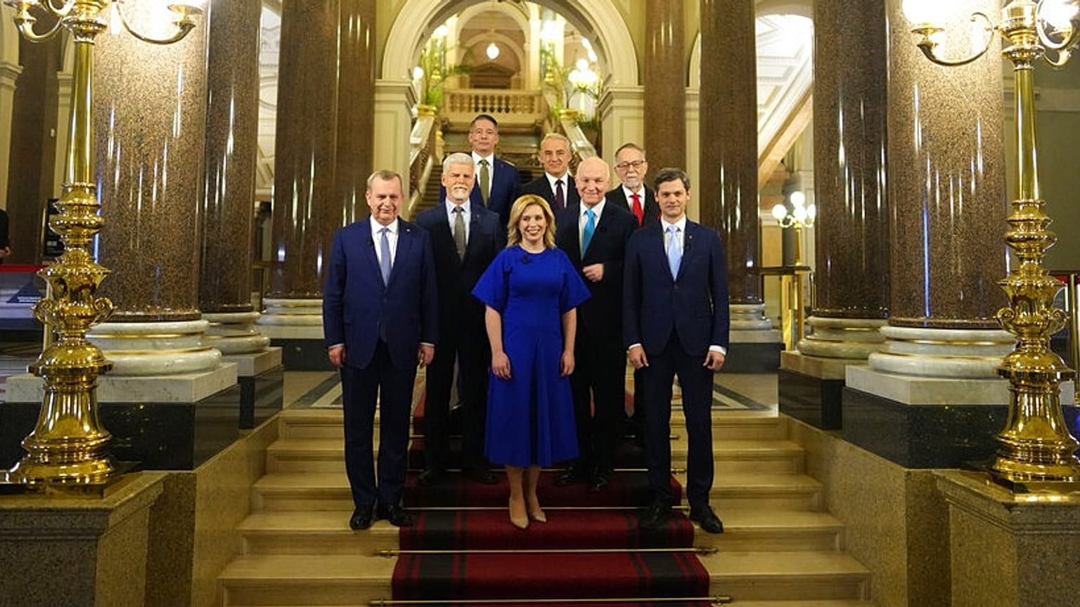 Eine Frau und sieben Männer bewerben sich um das höchste Staatsamt