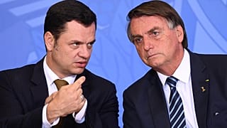 Eski Brezilya Adalet Bakanı Anderson Torres (sol), eski Devlet Başkanı Jair Bolsonaro 
