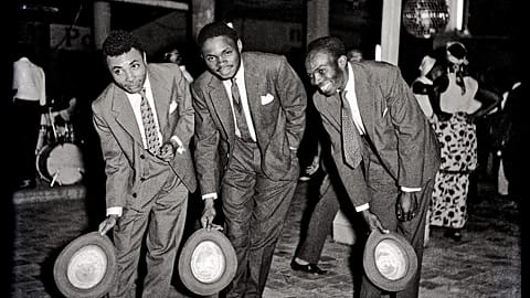 'Greetings at the entrance of the night-club, with the singer Franco' from the series “Night & Day in Kinshasa”, 1955-1965, Kinshasa, RD Congo