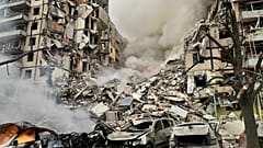 L'immeuble de Dnipro frappé par des tirs russes le 14 janvier 2023. Image délivrée par l'administration régionale de Dnipro.