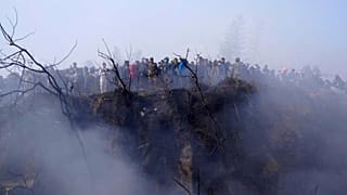 سقوط هواپیمای مسافربری در نپال