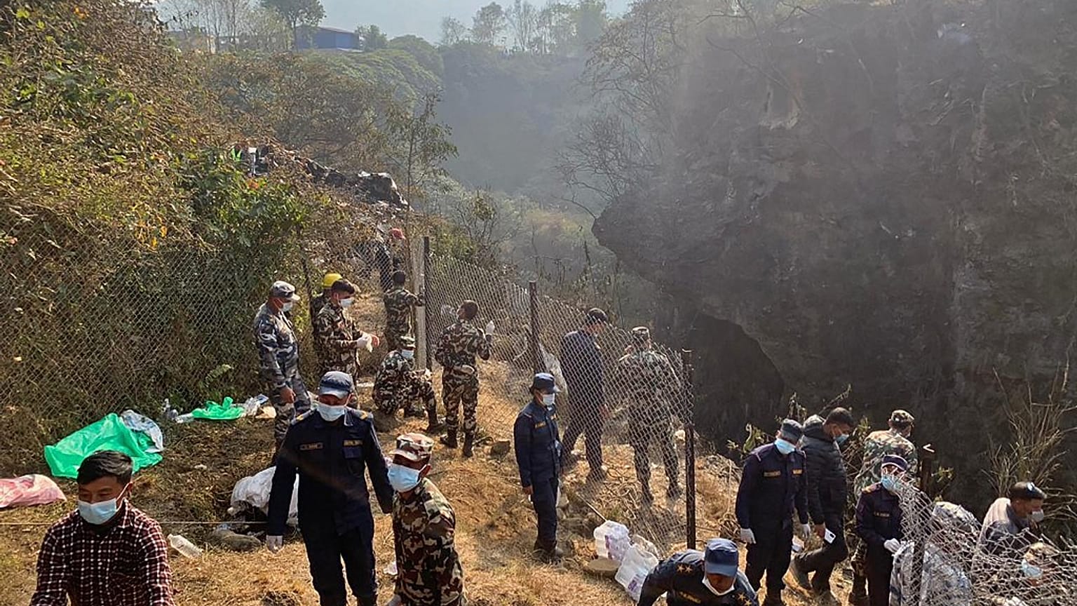Nepal'de uçak kazası: En az 68 ölü