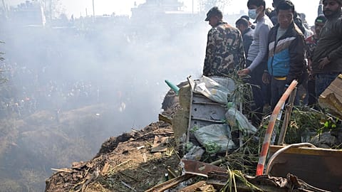 Das abgestürzte Flugzeug in der nepaleischen Stadt Pokhara
