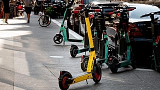 Paris sokaklarında elektrikli scooterlar yasaklanacak mı?