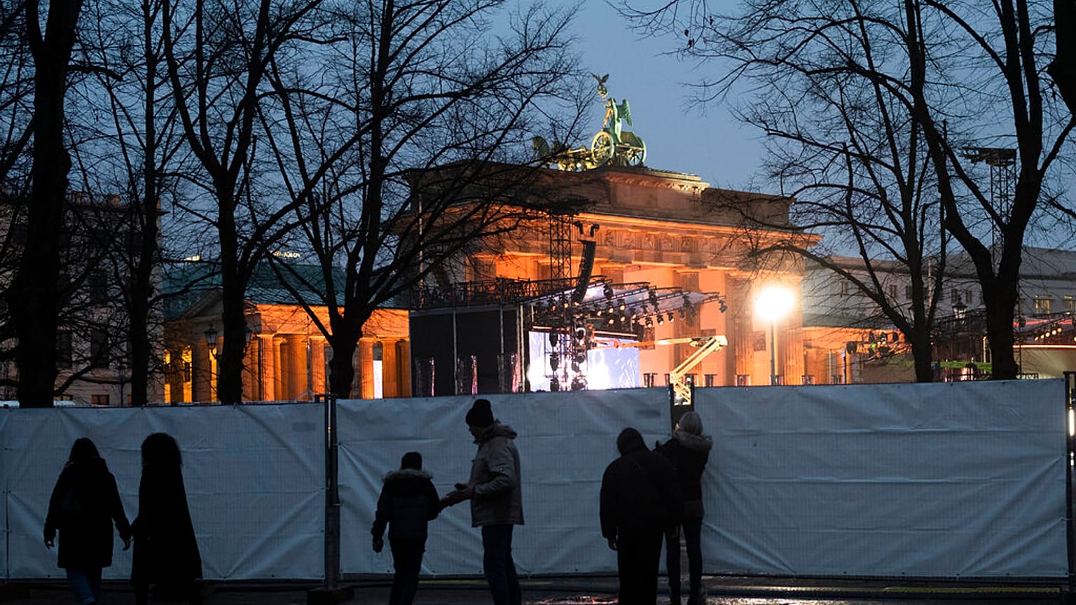 Brandenburger Tor in Berlin - SYMBOLBILD