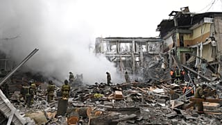 Ukrayna'nın doğusundaki Donetsk bölgesinde vurulan bir alışveriş merkezi 