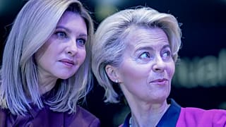  Olena Selenska, die Ehefrau des ukrainischen Präsidenten Wolodymyr Selenskyj mit EU-Kommissionspräsidentin Ursula von der Leyen in Davos
