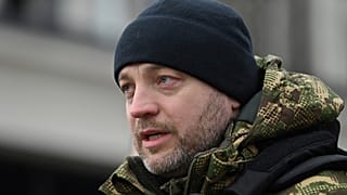 Глава МВД Украины Денис Монастырский выступает перед журналистами в Буче (5 апреля 2022 г.)