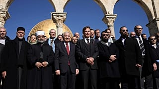 وفد من سفراء وقناصل الاتحاد الأوروبي في الأراضي الفلسطينية، يزور المسجد الأقصى ويلتقي مدير عام أوقاف القدس وشؤون المسجد الأقصى الشيخ عزام الخطيب، 18 يناير 2023 .