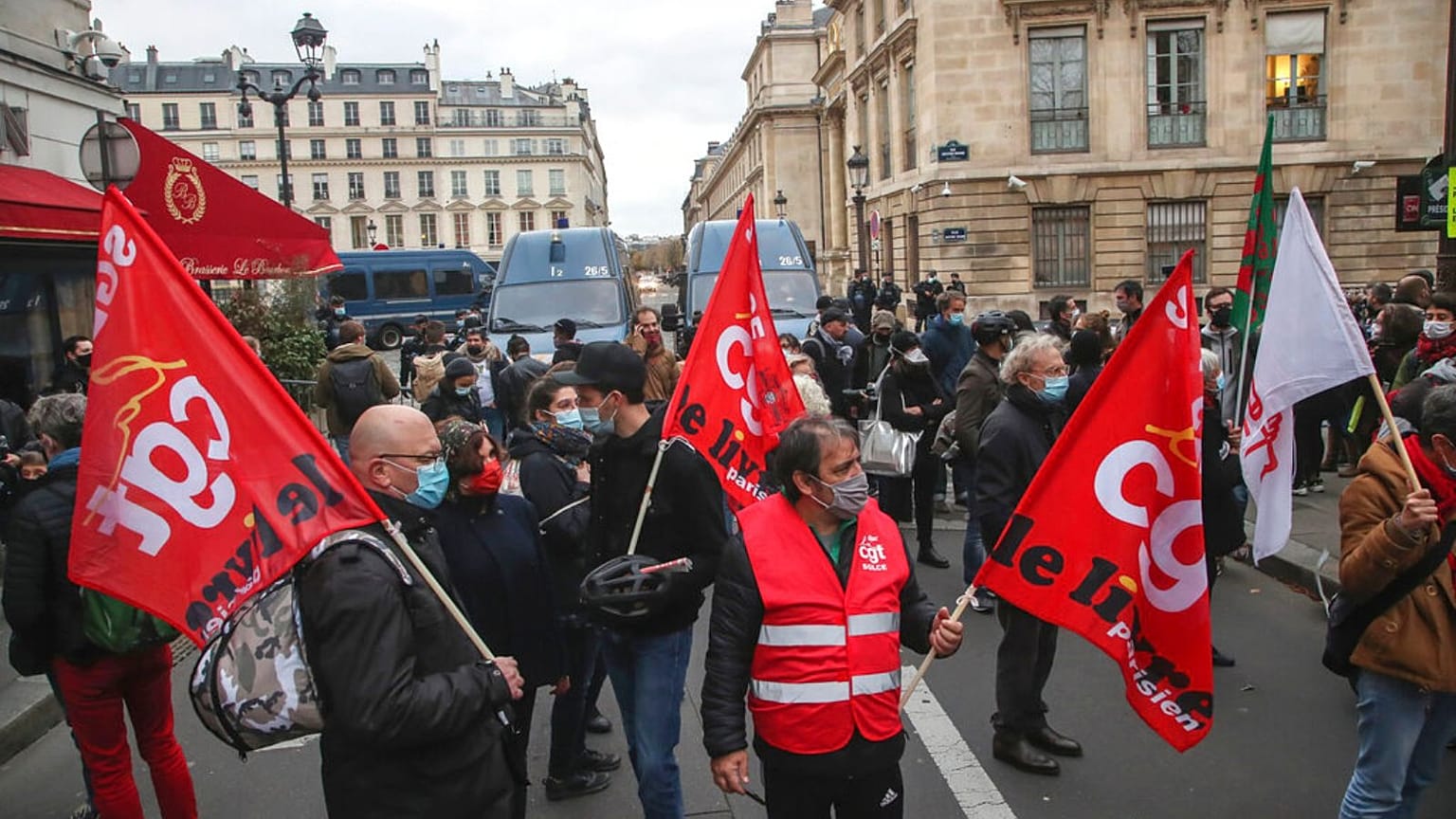 CGT union flags