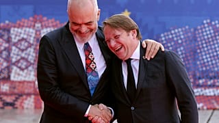 Ο Όλιβερ Βάρχελι