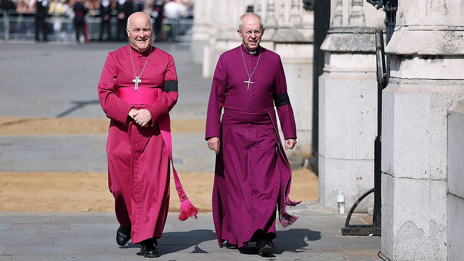 Stephen Geoffrey Cottrell SCP, left and the Archbishop of Canterbury Justin Welby walk in Westminster on 14 September 2022