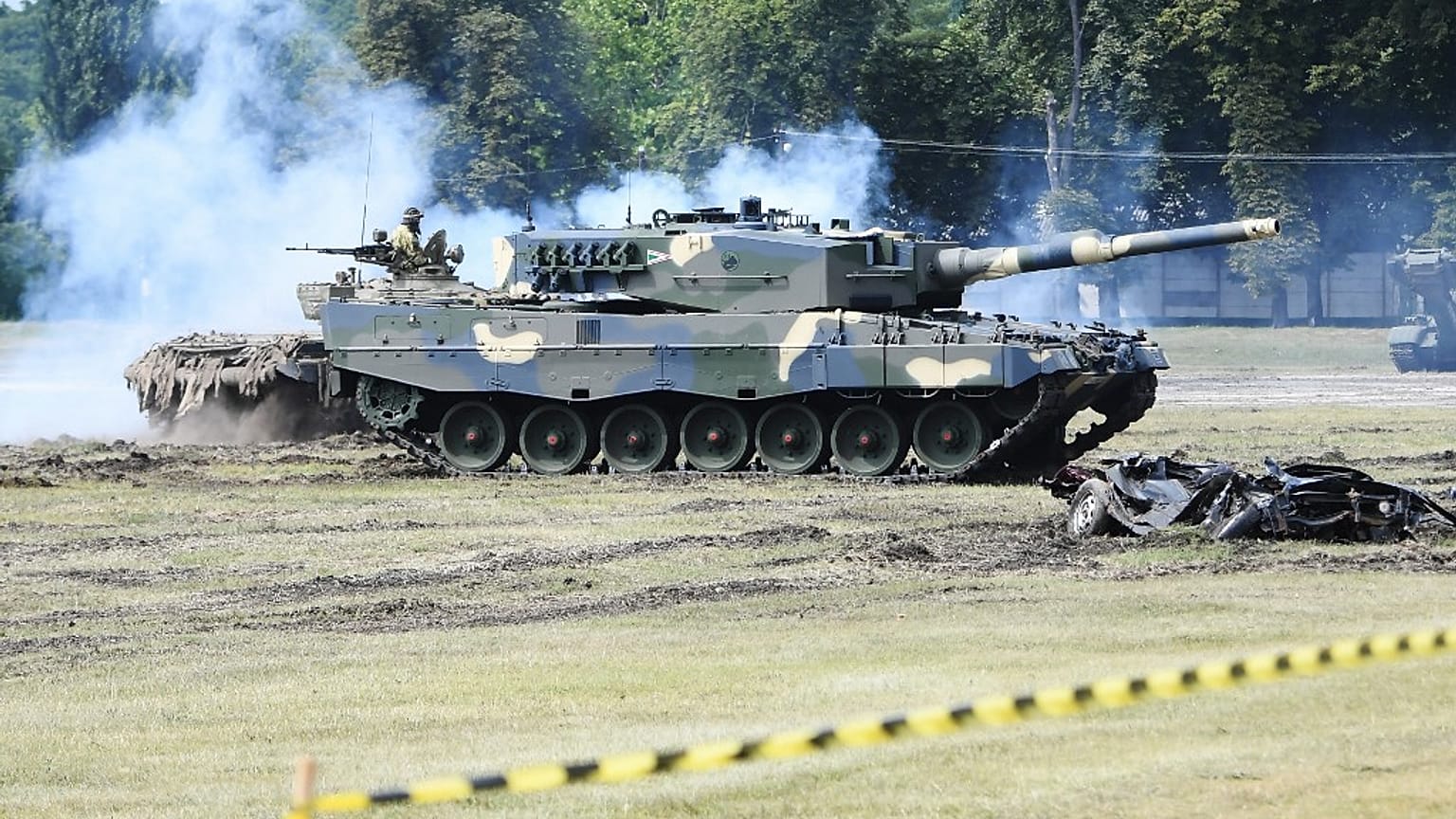 Alman yapımı Leopard 2 A4 tankı
