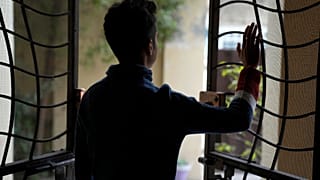 متحول جنسي رفض الافصاح عن اسمه، في مدينة لاهور، باكستان