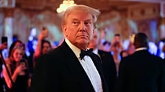 الرئيس الأمريكي السابق دونالد ترامب خلال احتفال في مار إيه لاغو، في بالم بيتش ، فلوريدا. 18 نوفمبر 2022 
