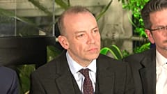 Der britische Nordirlandminister Chris Heaton-Harris beim bilateralen Treffen in Dublin, 20. 1. 2023