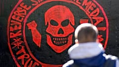 Symbol der russischen Wagner-Söldner in Belgrad in Serbien