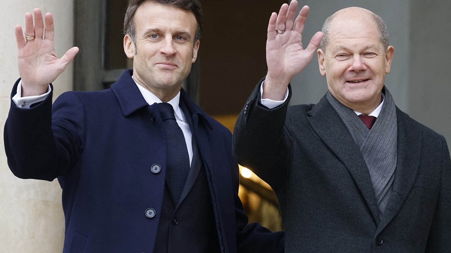 Fransa Cumhurbaşkanı Emmanuel Macron ve Almanya Başbakanı Olaf Scholz