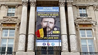 Desde a sua detenção, Olivier Vandecasteele tem estado quase em isolamento total