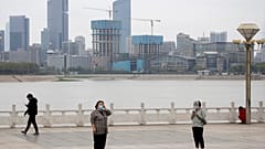 Die chinesische Millionenstadt Wuhan - hier wurden anfang 2020 die ersten Corona-Infektionen gemeldet 