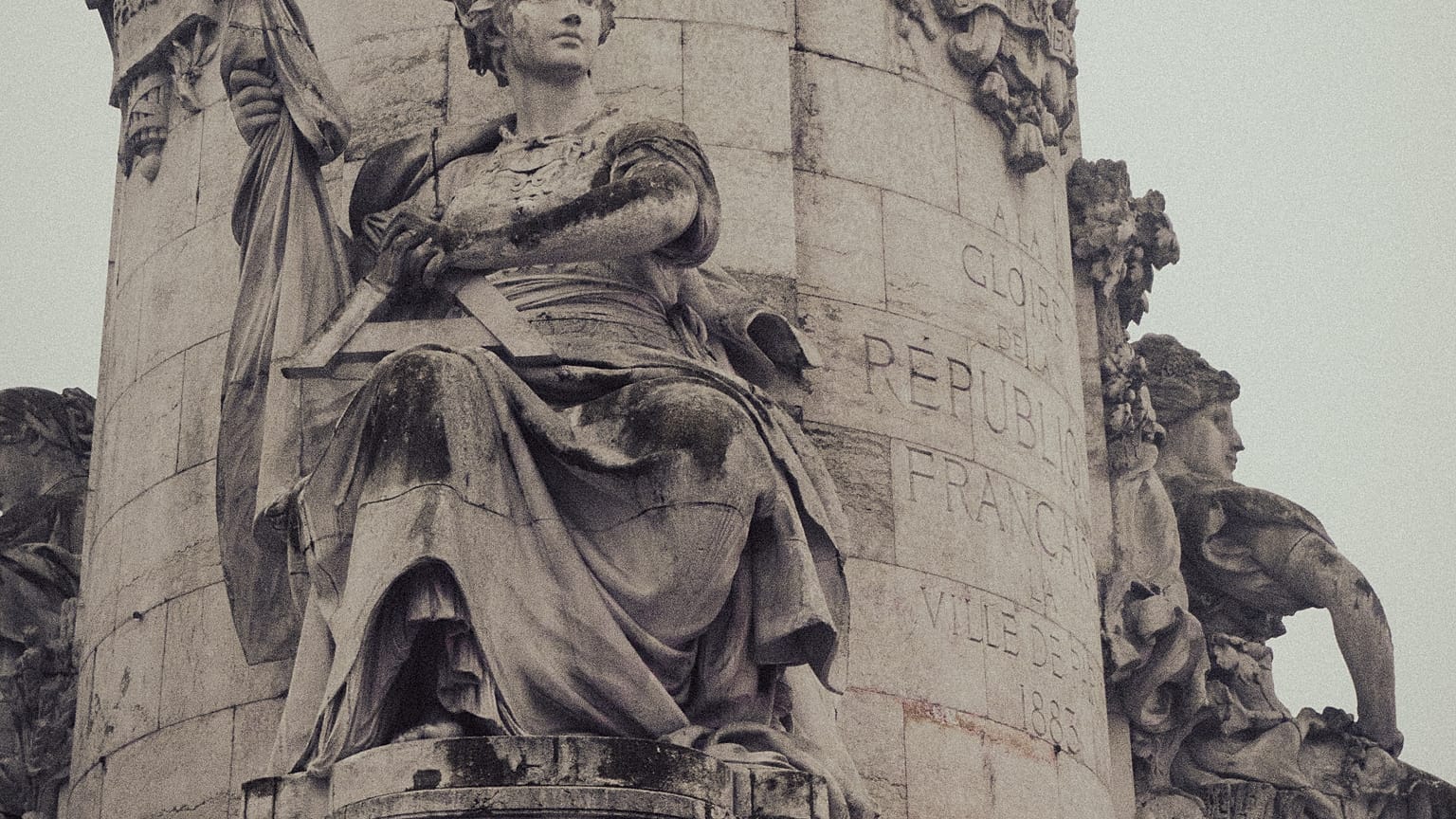 Der Place de la République in der Pariser Innenstadt. Hier starb am Sonntag ein Mann, nachdem Polizisten vier Mal auf ihn schossen.