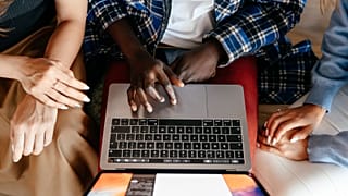 Pour les experts, le monde de l’enseignement doit revoir ses méthodes pédagogiques face aux performances de ChatGPT.