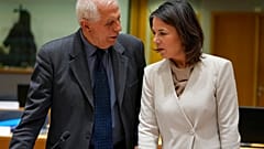 La ministre allemande des Affaires étrangères et le chef de la diplomatie européenne à Bruxelles. le lundi 23 janvier 2023.