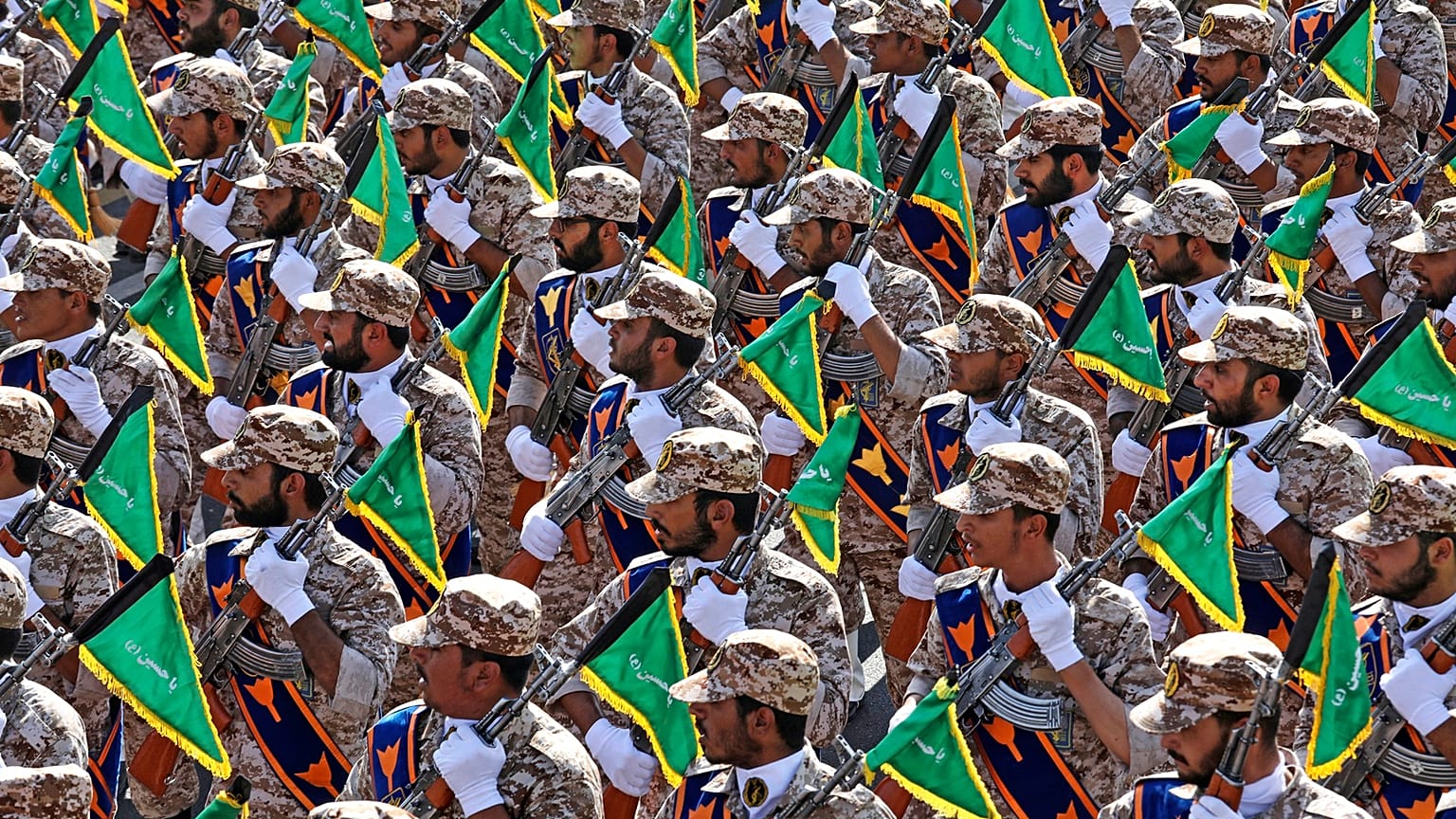 Les Gardiens de la révolution iraniens opèrent indépendamment de l'armée régulière du pays.