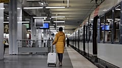 Paris'te bir tren istasyonu