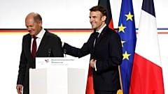 El presidente francés, Emmanuel Macron, y el canciller alemán, Olaf Scholz