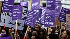 Fransa'da cinsiyet ayırımcılığına yönelik protesto