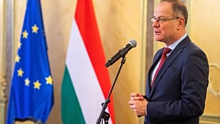 Navracsics Tibor beszédet mond a Miniszterelnökség épületében 2023. január 23-án