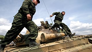T72-es tank Bulgáriában - ilyet tudnának adni a szlovákok is