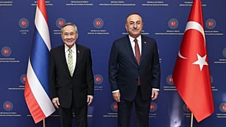 Dışişleri Bakanı Çavuşoğlu, Tayland Başbakan Yardımcısı ve Dışişleri Bakanı Don Pramudwinai ile basın toplantısında