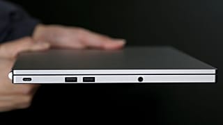 Zahlreiche Internetseiten von Medien und Behörden sollen am Donnerstag von Hackern aus Russland angegriffen worden sein.