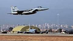 Az amerikai légierő F-15 Eagle vadászgépe egy török légibázison
