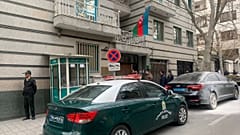 Azerbaycan'ın Tahran Büyükelçiliğine silahlı saldırı düzenlendi