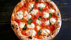 Viele kannten ihn - Mafioso lebt jahrelang als Pizzabäcker in St. Etienne - Symbolbild