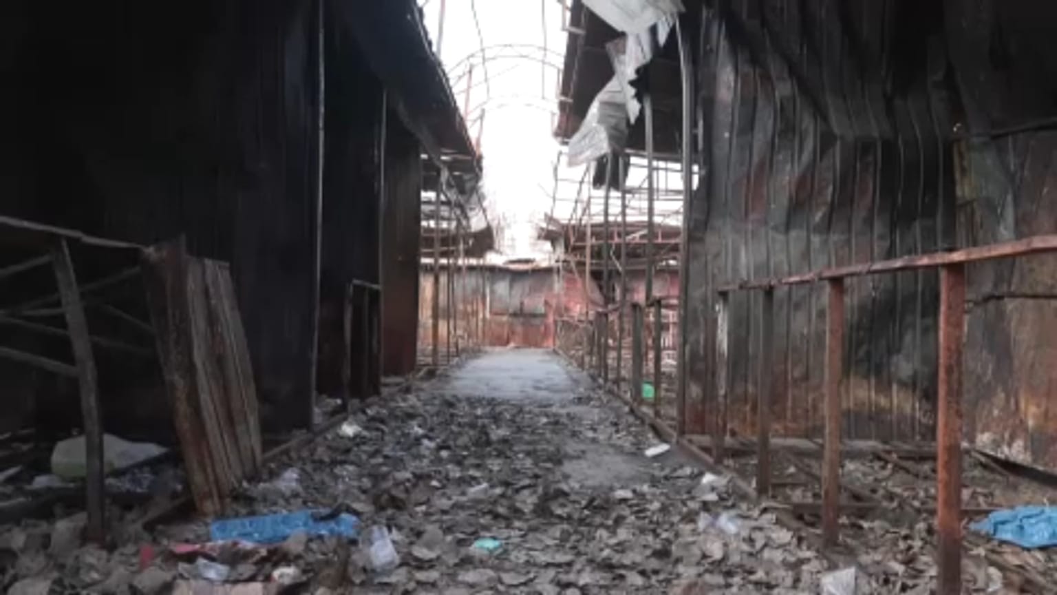 Rommá lőtt épület Nikopolban