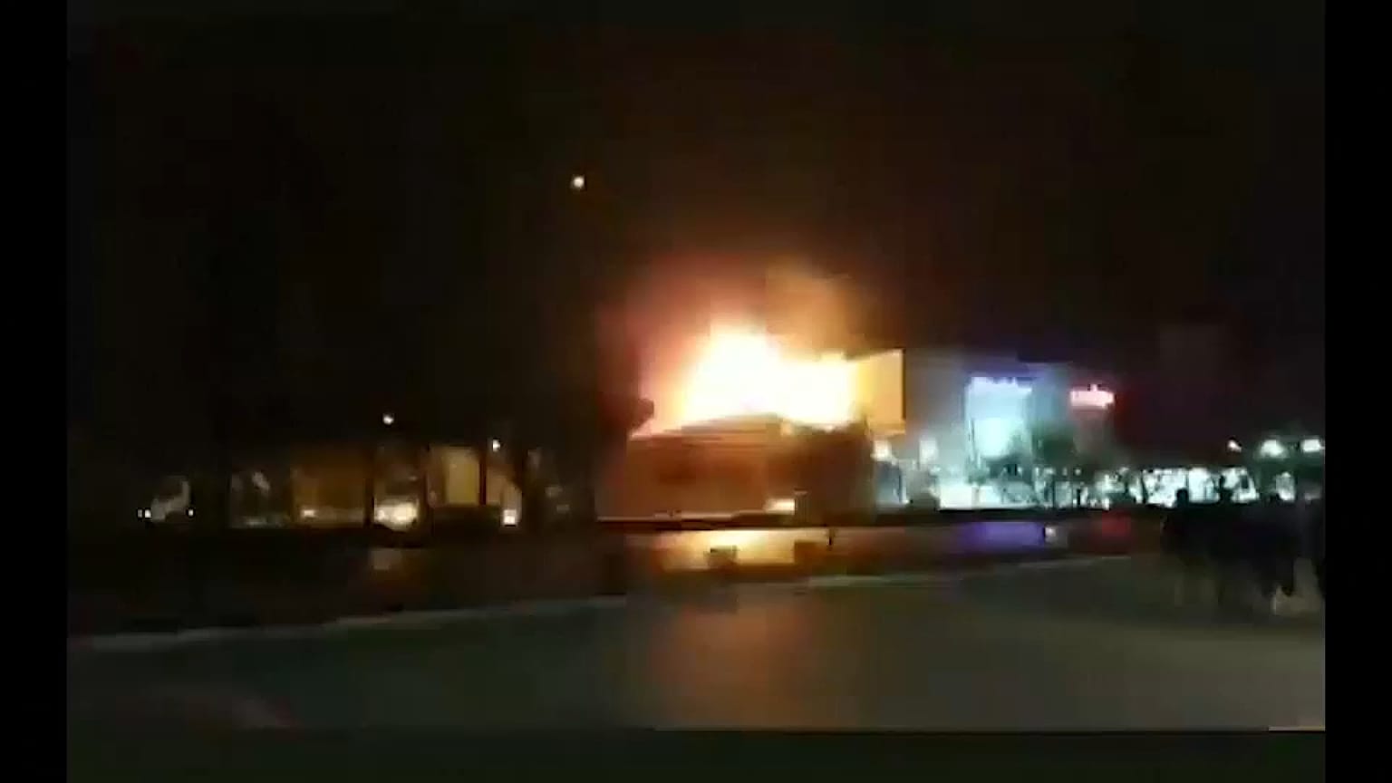 الهجوم على موقع عسكري في إيران