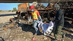 Las labores de rescate se vieron dificultadas por la falta de visibilidad, dijo el comisario adjunto de la ciudad de Bela, Hamza Ajum.