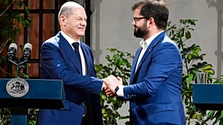 Le chancelier allemand Olaf Scholz et le président chilien Gabriel Boric au palais présidentiel de La Moneda, à Santiago du Chili, dimanche 29 janvier 2023.