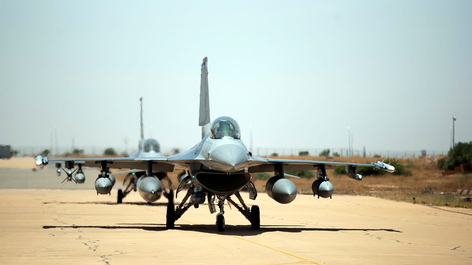 Американские истребители F16 на учениях "Африканский лев" в Бен-Герире, Марокко