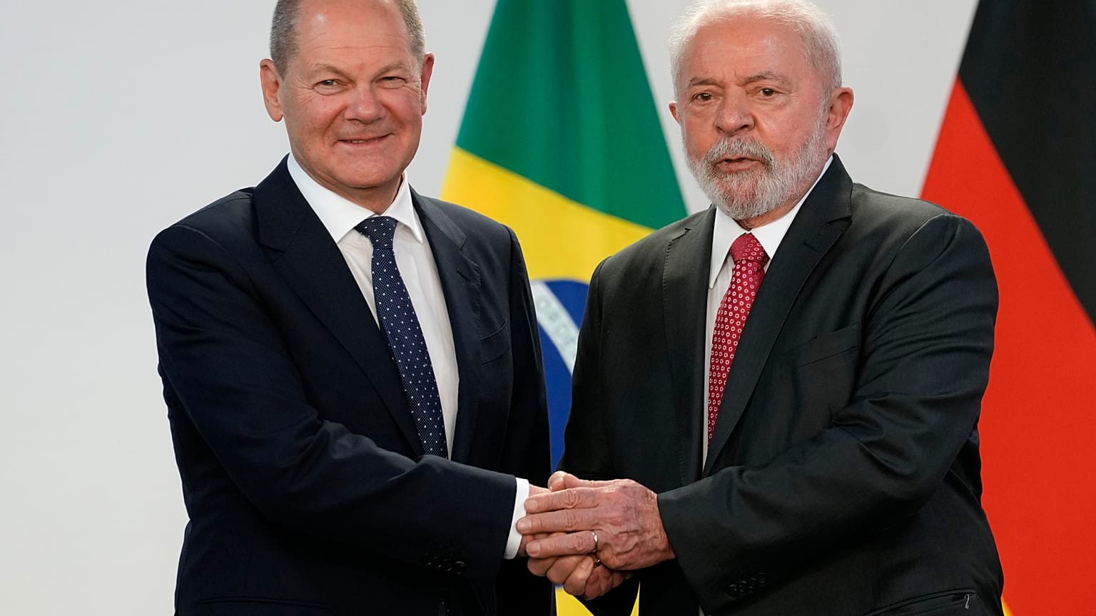 Handschalg in Brasilia 
